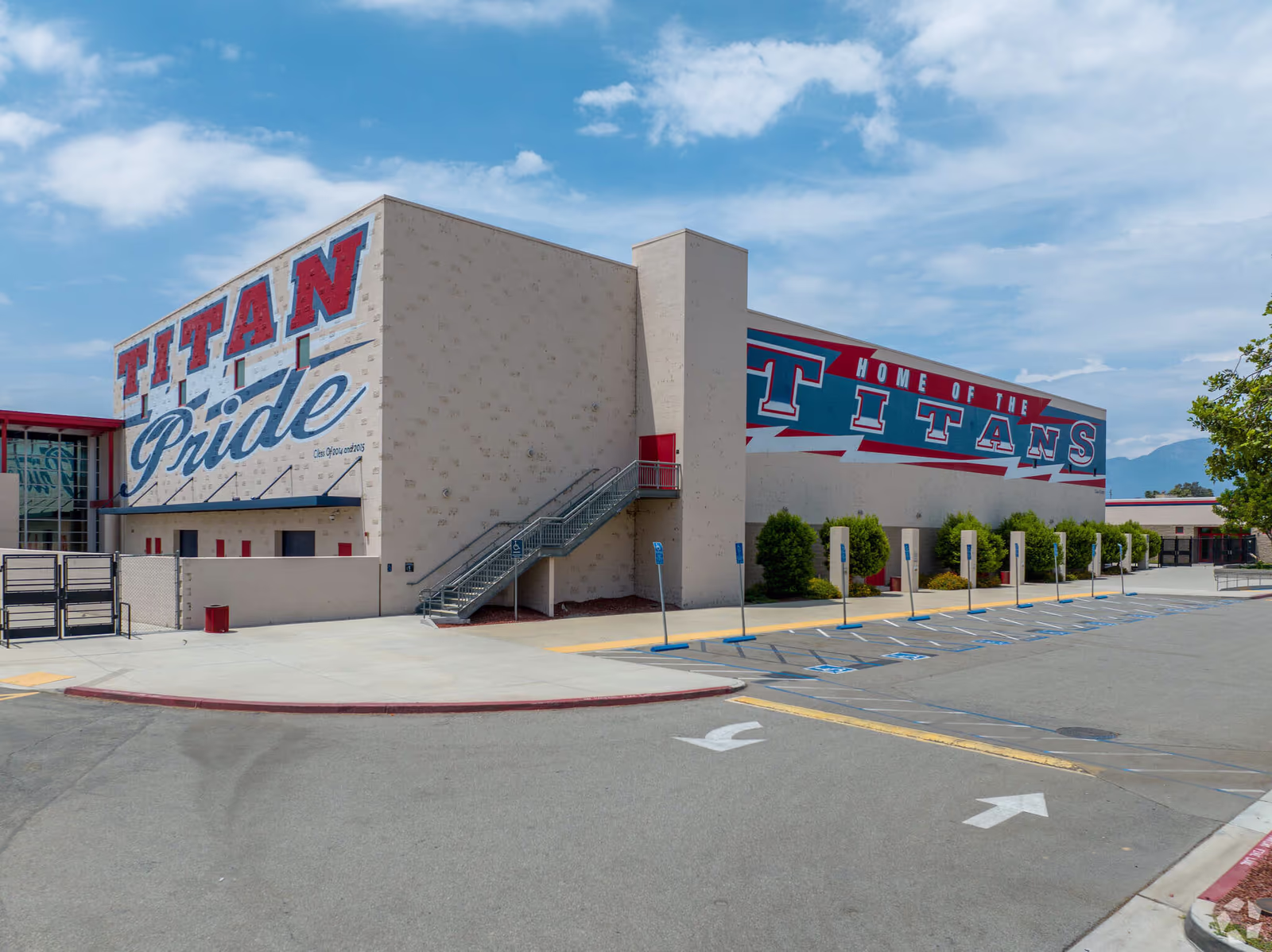 Colony High School - Image 4