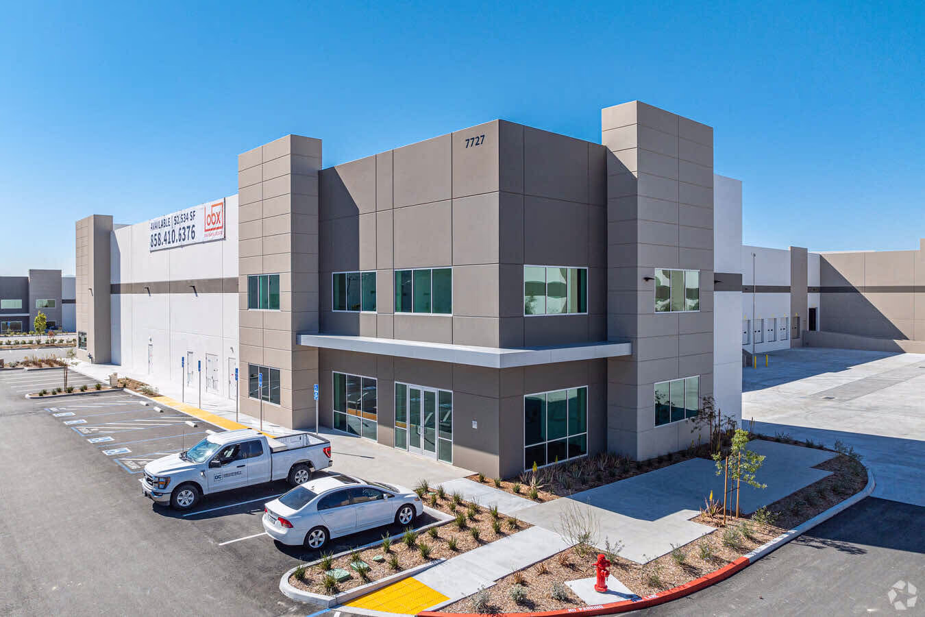 De La Fuente Business Park