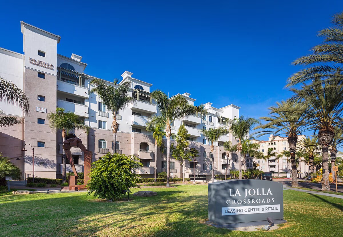 La Jolla Crossroads